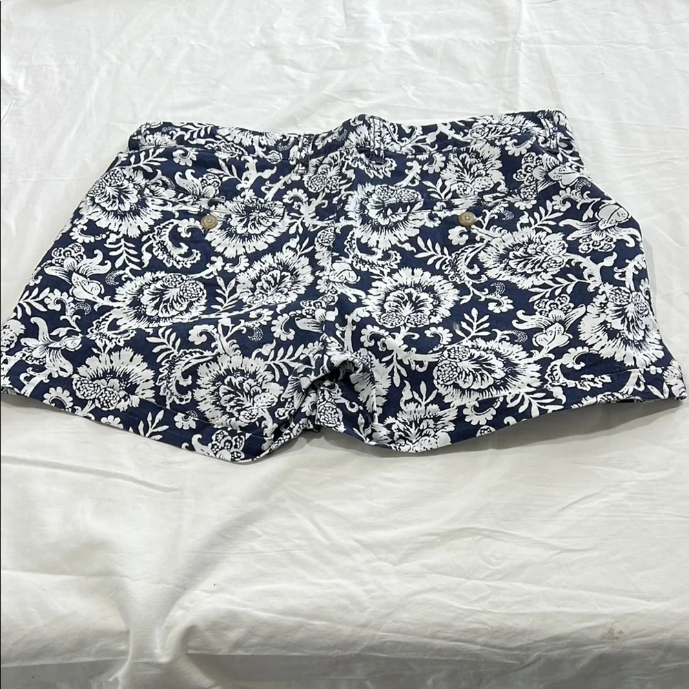 GAP Blue and White Floral Bermudas Tailored Fit - Picture 3 of 4